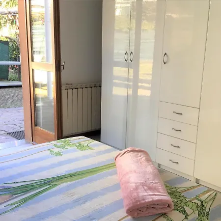 Casa Martina 1 Holiday home Laveno